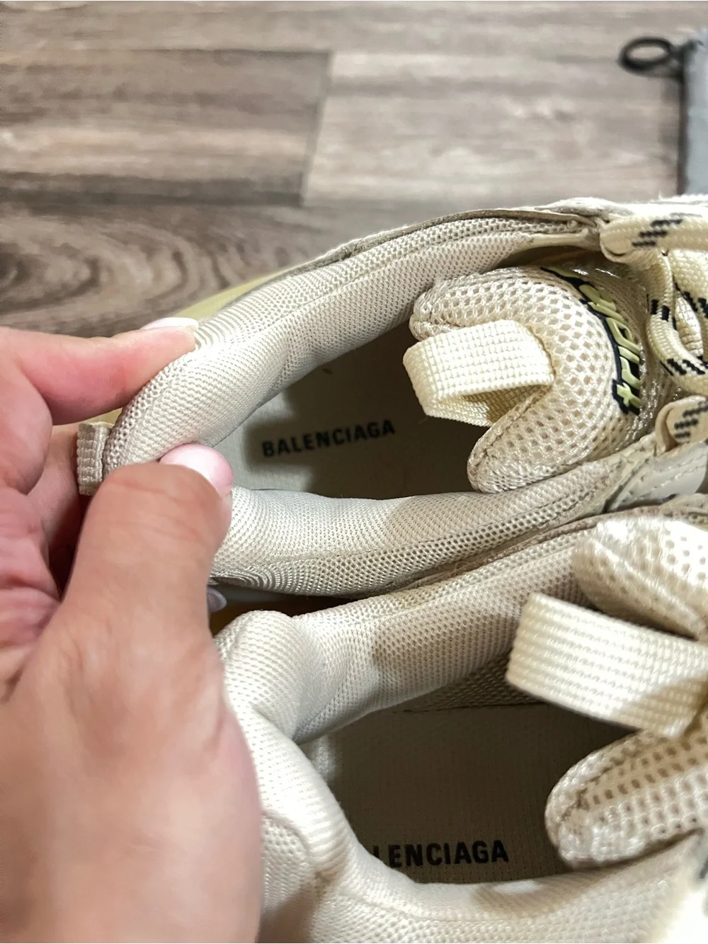 BALENCIAGA Cream Beige Triple S Clear Sole Sneakers size EUR 35 or US 5.5